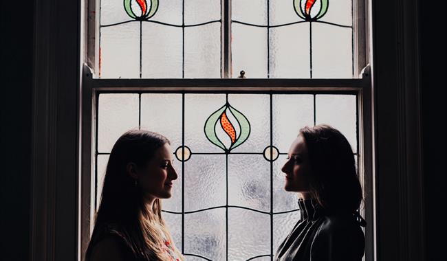 Askew Sisters, Lewes Saturday Folk Club