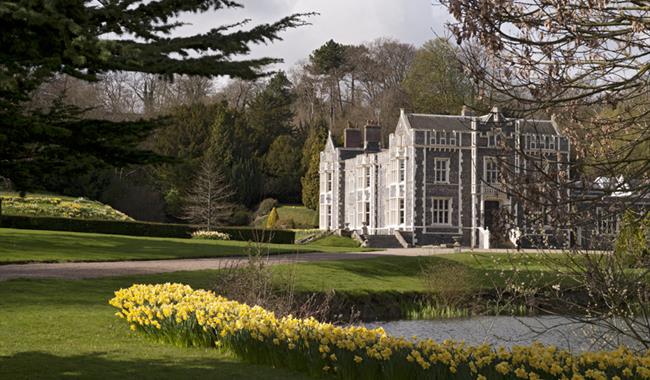 Folkington Manor