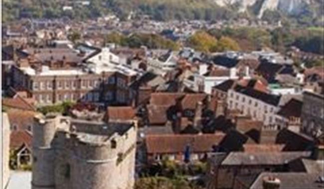 front cover of Lewes mini visitor guide