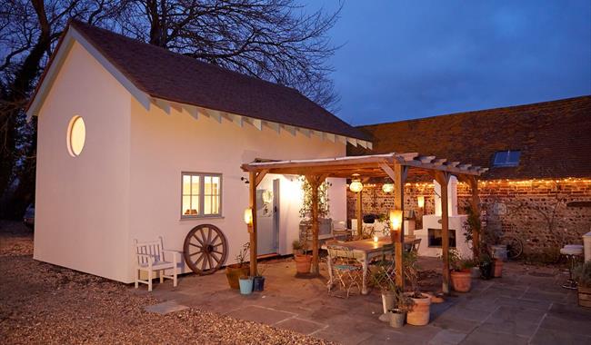 Blue Door Barns - courtyard at night