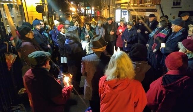 Holocaust Memorial Day: candle-lit vigil