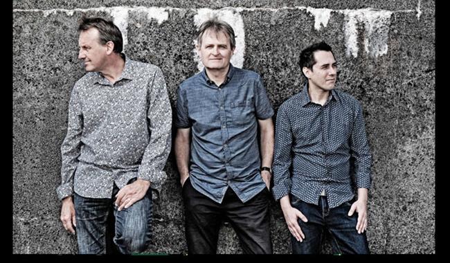 TRIVERSION - JAZZ ON THE EDGE