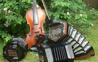 Group of instruments suitable for folk music