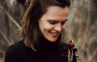 Violinist Beatrice Phillips