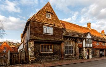 Tudor Housewife at Anne of Cleves House