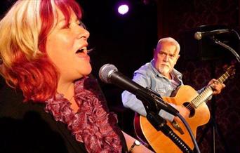 Folk musicians Sally Ironmonger and Brian Carter