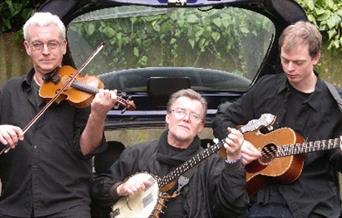 Folk group - Rattle on the Stovepipe