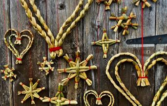 Christmas Decorations Workshop