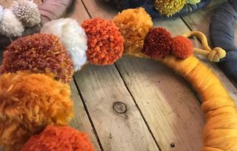 Xmas Pom Pom Wreath Making Workshop