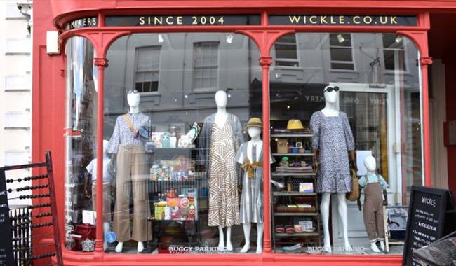 Wickle shop window