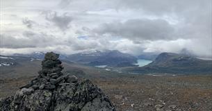 View towards Jotunheimen with Gjendevatnet and Besseggen