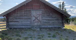 Hay barn by the Øyungen lake