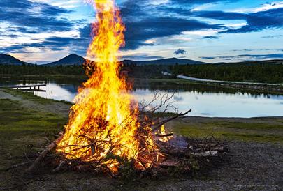 Bonfire at Olsok, Venabu Fjellhotell