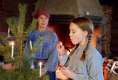 Lighting the Christmas tree.