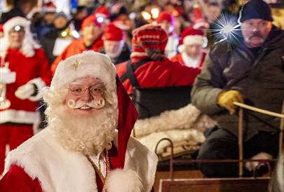 Den magiske juletreskogen åpner