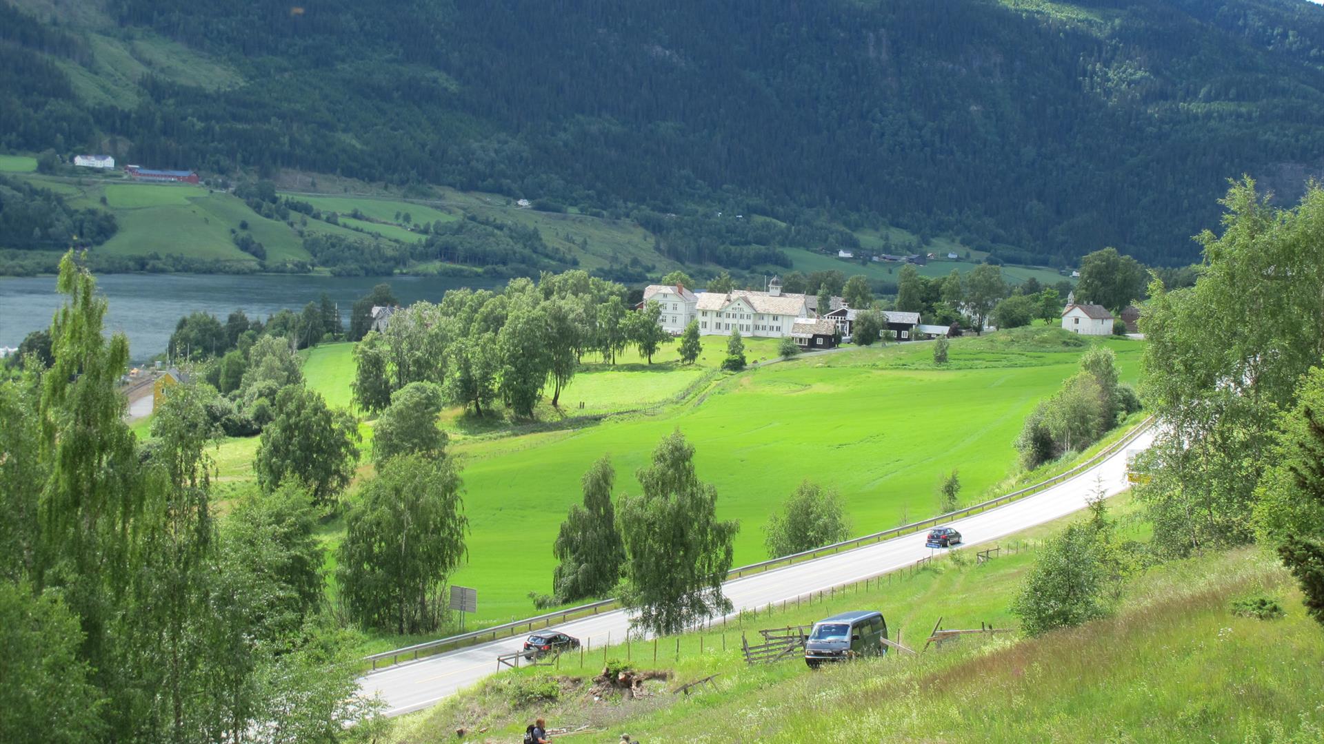 View towards Dale-Gudbrands Gard