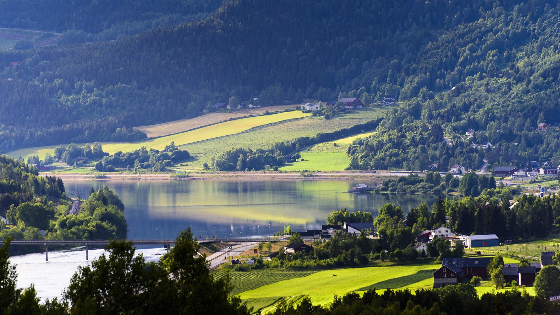 A view towards Lågen