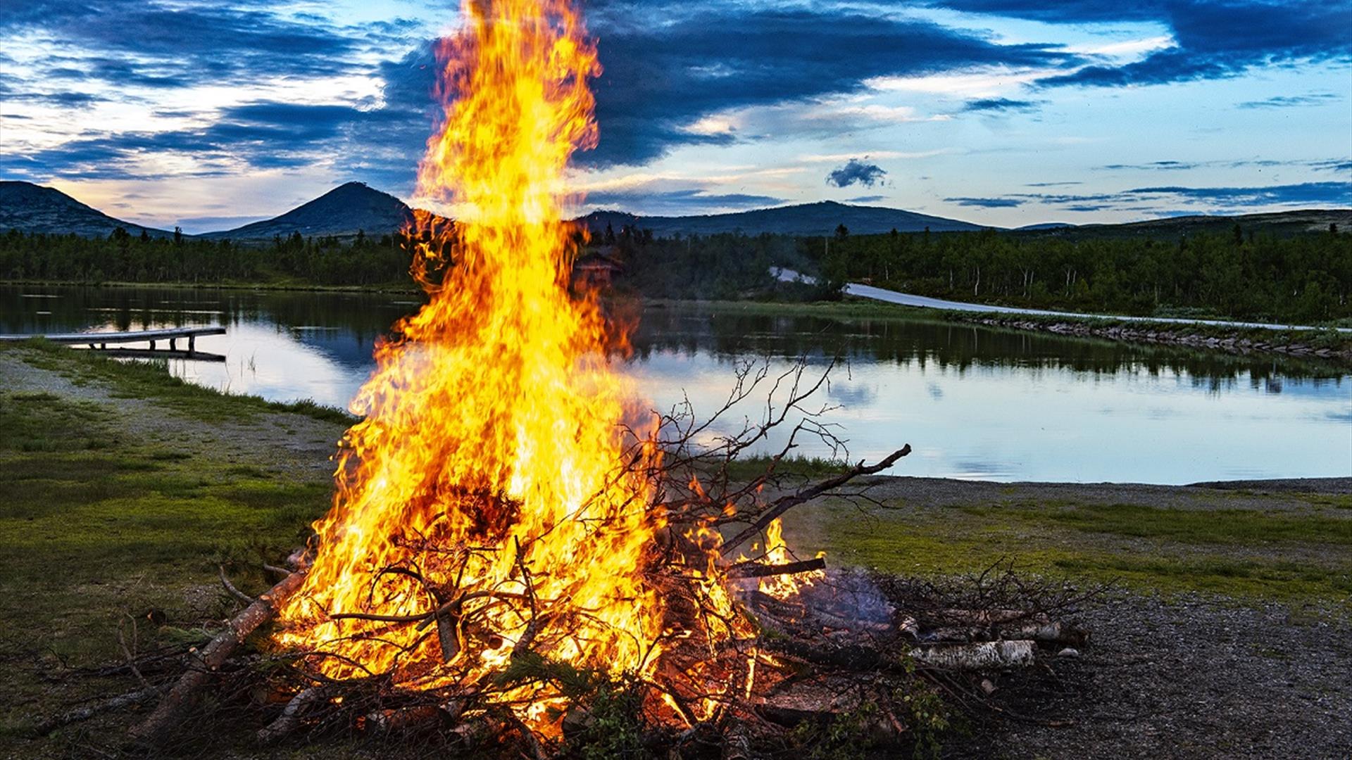 Bonfire at Olsok, Venabu Fjellhotell