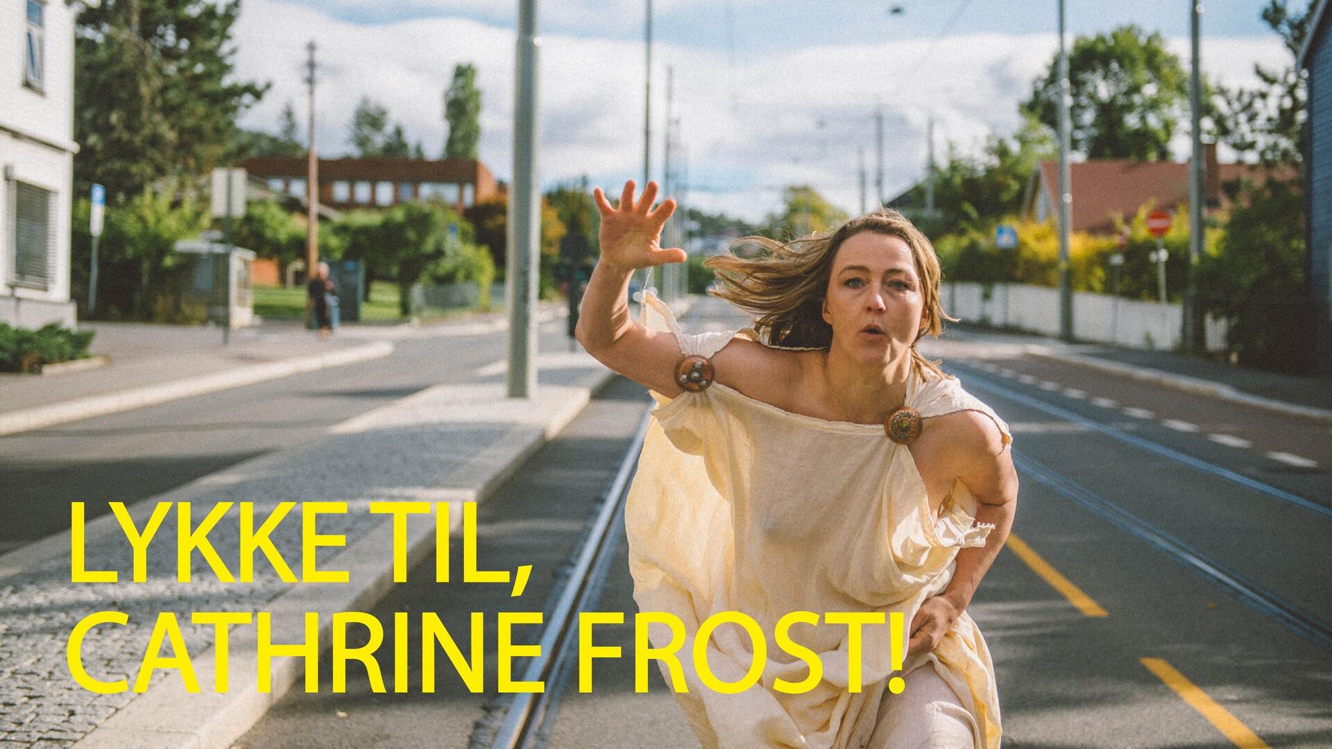 Riksteatrets humorforestilling «Lykke til, Cathrine Frost!» - om filosofi, føding og folkehelse.