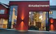 The entrance at Birkebeineren Hotel