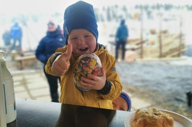 Påskeeggjakt på Sjusjøen