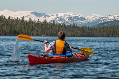 Kayaking on the lake Espedalen