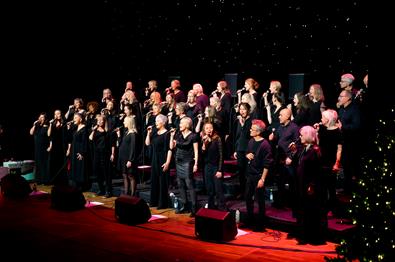 Julekonsert med Fåberg Gospelkor med band.