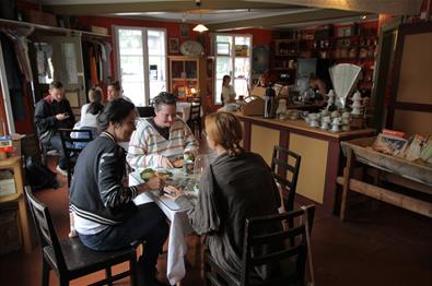 Harpefoss Hotel und Laden