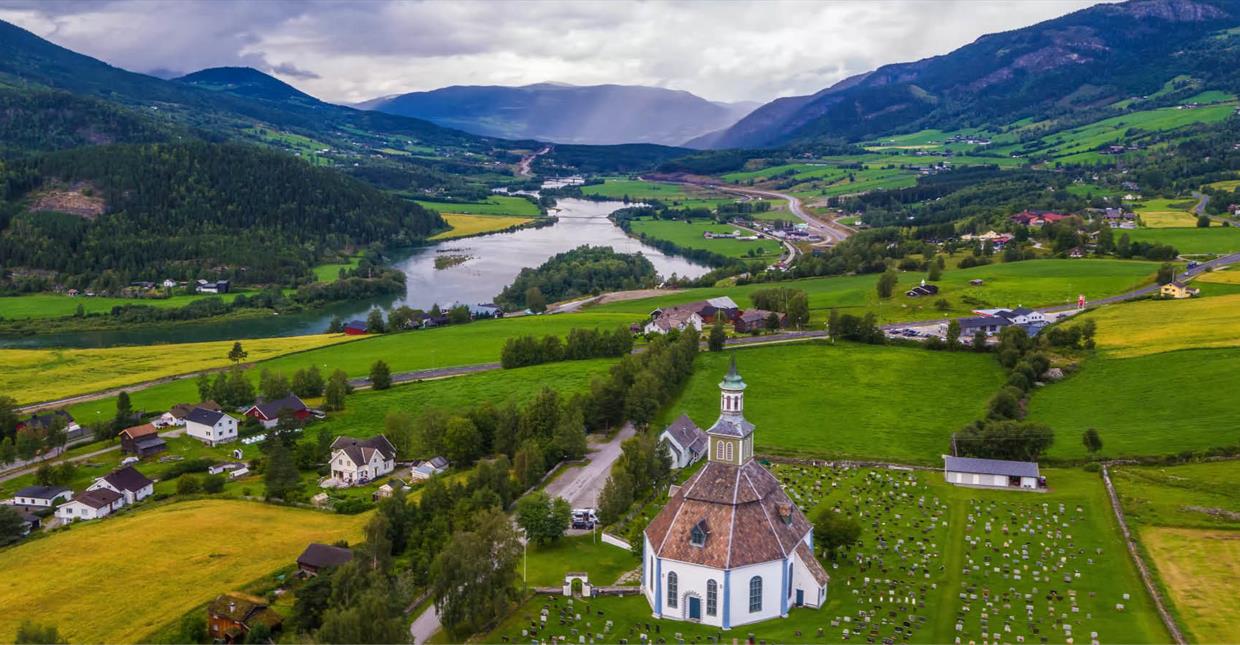 Gudbrandsdalen and Sør-Fron church