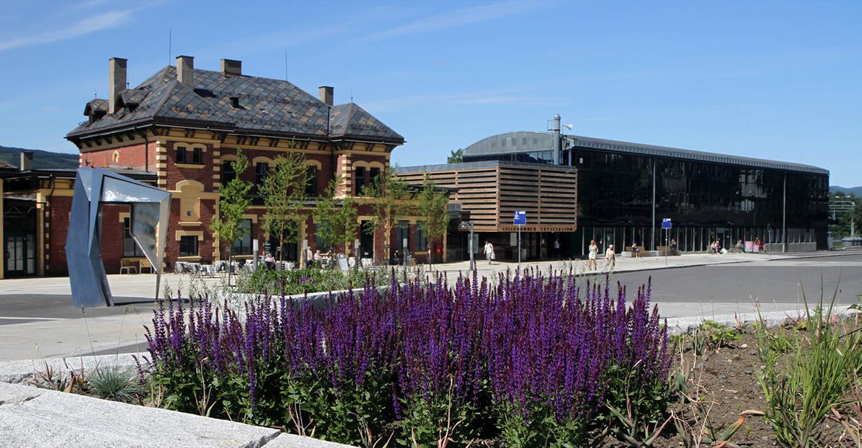 Lillehammer Train Station, houses tourist office
