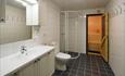 Bath room and sauna, Alpin Apartment Solsiden