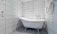 Bath tub - Nermo Hotell