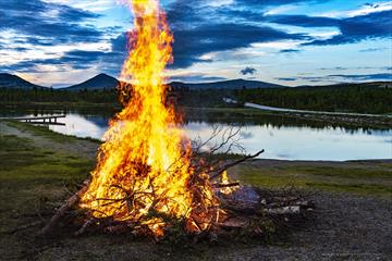 Bonfire at Olsok, Venabu Fjellhotell