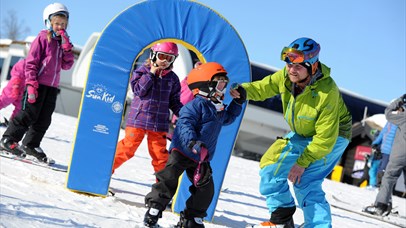 Skiing in the kids track at Skeikampen Alpinsenter