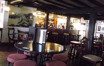 Ye Olde Salutation Inn - bar area