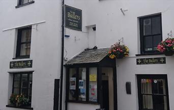 The Bullers Arms - exterior