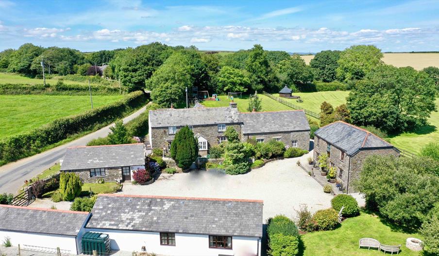 Talehay Perfect Holiday Cottages. The Farmhouse is a grade 2 listed Cornish farm house with its origins in the 17th century.