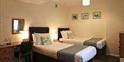 Portbyhan Hotel - twin bedroom
