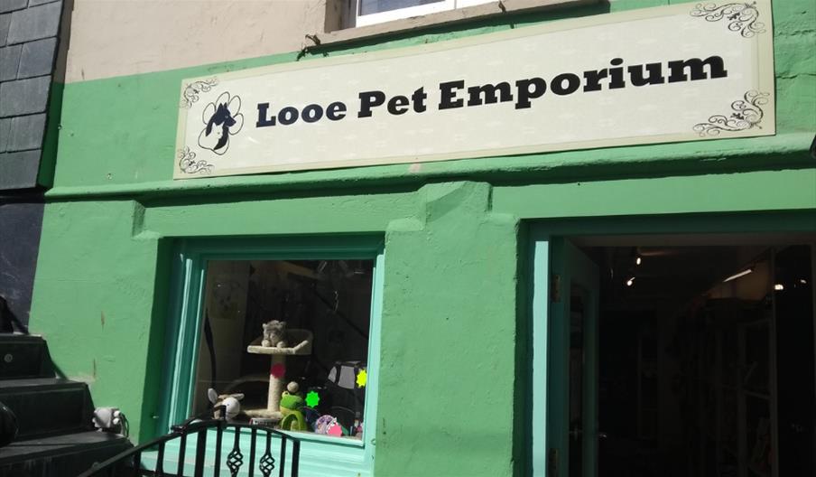 Looe Pet Emporium shopfront