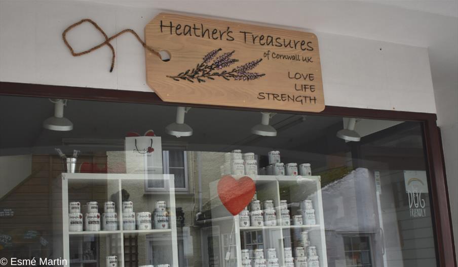 Heather's Treasures shopfront