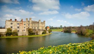 leeds castle in spring 