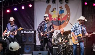 Country Night Maidstone Mercure Hotel