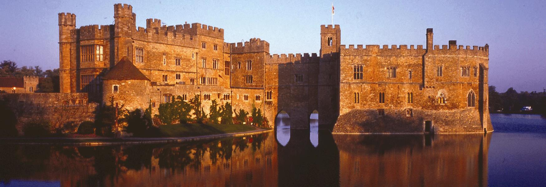 Autumn is a great time to visit Leeds Castle.  September features a arts and design exhibitions but later the autumn colour and reflections are superb. It is always a good day to visit Leeds Castle.