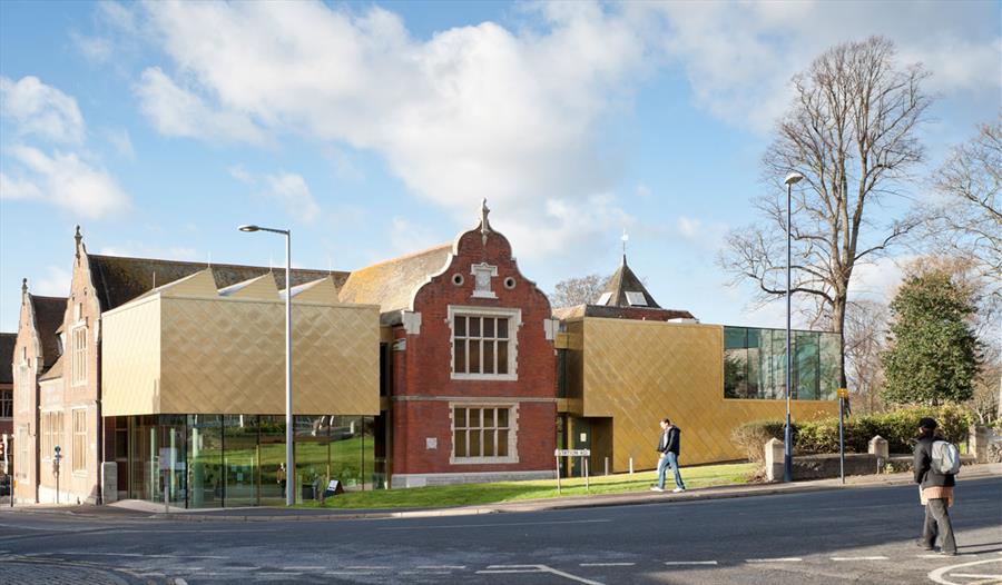 mage of Maidstone Museum. You can see the glass corner where the welcome shop is, and the extension called the East Wing