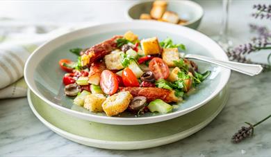 Pasta bowl with vegetables