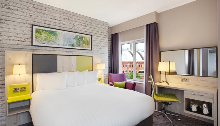 Leonardo Hotel Manchester Central - Jury Inn bedroom