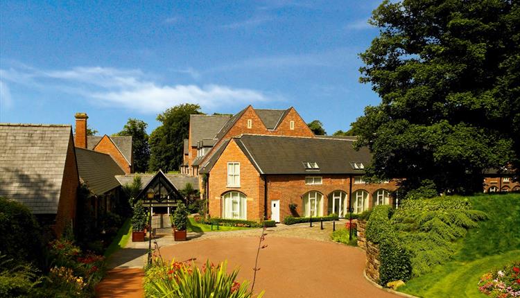 Worsley Park Marriott Hotel & Country Club Exterior