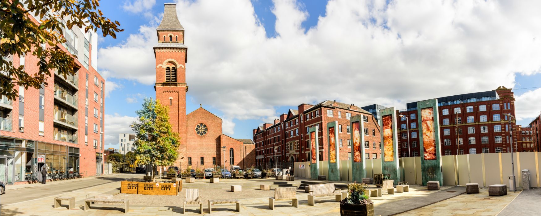 Bus Tours around Manchester