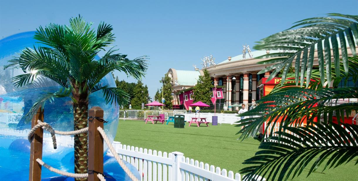 Trafford Centre Presents The Summer Social Visit Manchester