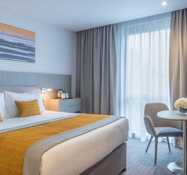 Maldron Hotel Manchester City Centre bedroom